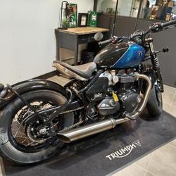 Triumph Bonneville  Montlh&eacute;ry