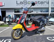 Vespa Primavera Saint-Martin-d'Hères