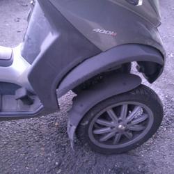 Piaggio MP3  Arles