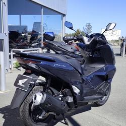 Honda PCX  Royan