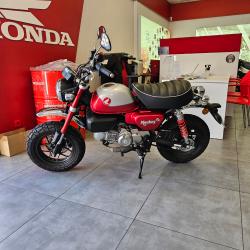 Honda Monkey  &Eacute;tupes