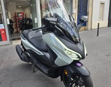 Honda Forza Paris 11e Arrondissement