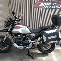 Guzzi V85 TT  Saint-Ouen-l'Aum&ocirc;ne
