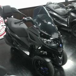 Piaggio MP3  Paris 17e Arrondissement