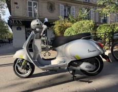 Vespa GTS Paris 11e Arrondissement