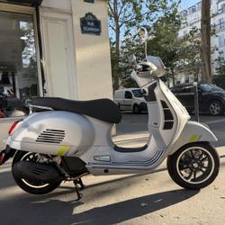 Vespa GTS  Paris 11e Arrondissement