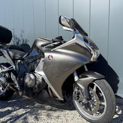 Honda VFR  Saint-&Eacute;tienne