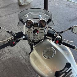 Yamaha XJR 1300  Bourg-l&egrave;s-Valence