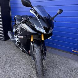 Yamaha YZF  Al&egrave;s