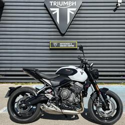 Triumph Trident  N&icirc;mes