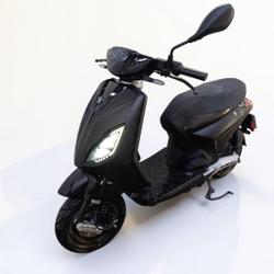 Autres Piaggio  Pressigny-les-Pins