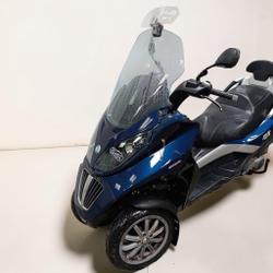 Piaggio MP3  Pressigny-les-Pins