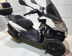 Piaggio MP3 Pressigny-les-Pins