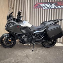 Honda NT  Saint-Ouen-l'Aum&ocirc;ne