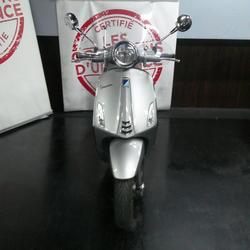 Vespa Primavera occasion - Paris 17e Arrondissement - photo 2/5