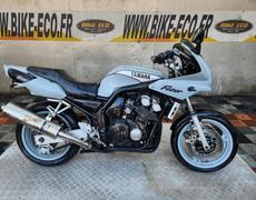 Yamaha FZS Vitrolles