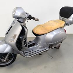 Piaggio GTS occasion - Pressigny-les-Pins - photo 2/5