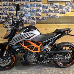 KTM Duke occasion - Marseille 6e Arrondissement - photo 2/5