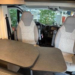 Fourgon Malibu FIAT DUCATO 2.2 L 140 CV Avrill&eacute;