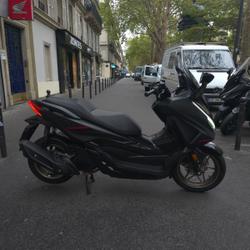 Honda Forza occasion - Paris 11e Arrondissement - photo 2/5