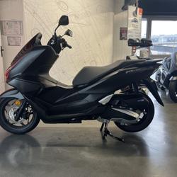 Honda PCX occasion - Paris 10e Arrondissement - photo 2/5
