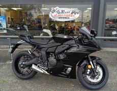 Yamaha YZF R7 Menneval