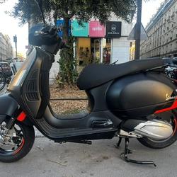 Vespa GTS occasion - Paris 12e Arrondissement - photo 2/5