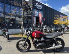 Triumph Street Dury