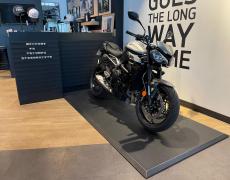 Triumph Street Louveciennes