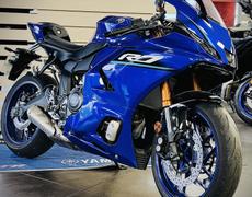 Yamaha YZF R7 Saint-Genis-Pouilly