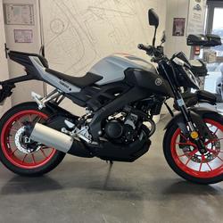 Yamaha MT 125 occasion - Paris 10e Arrondissement - photo 3/5