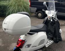 Vespa GTS Biarritz