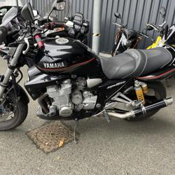 Yamaha XJR 1300 occasion - Tr&eacute;gueux - photo 2/2