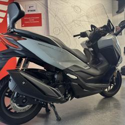 Honda Forza occasion - Paris 10e Arrondissement - photo 3/5