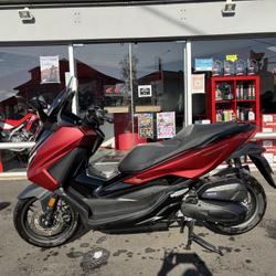 Honda Forza occasion - Brive-la-Gaillarde - photo 3/4