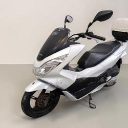 Honda PCX occasion - Pressigny-les-Pins - photo 2/5