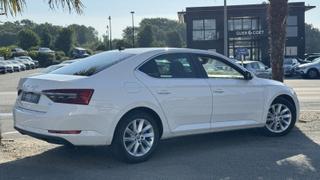 Skoda Superb  - Style - photo 2