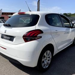 Peugeot 208 1,5 BLUE HDI 100 CH 5 PLACES Lanester