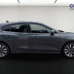 Ford Focus Focus 1.0 Flexifuel 125 S&S mHEV Titanium Design Valence