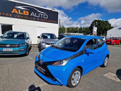 Toyota Aygo - 1.0 VVT-I 69CH X-PLAY X-SHIFT 5P - 10 990 €
