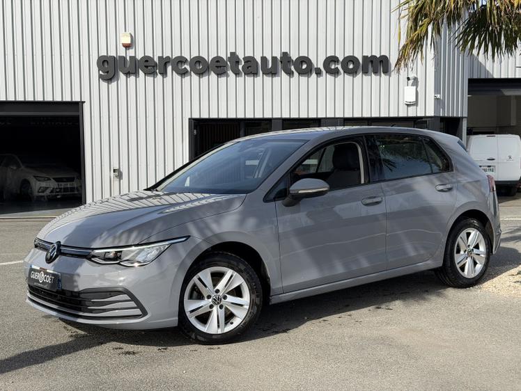 Volkswagen Golf 8  - Life - 17 990 €