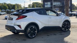 Toyota C-HR  - photo 2