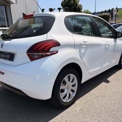 Peugeot 208 1,5 HDI 100 CH 5 PLACES Lanester
