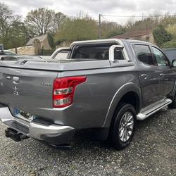 Mitsubishi L200 2.4 DI-D 181CH DOUBLE CAB INSTYLE BVA Loire-Authion