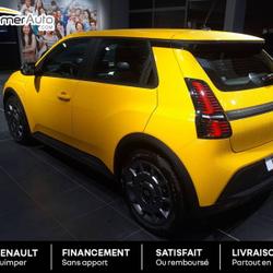 Renault R5 E-Tech Electrique 120 ch autonomie urbaine Evolution Quimper
