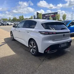 Peugeot 308 III Phase 1 1.5 BLUEHDI 130CH S&S ALLURE EAT8 Mordelles