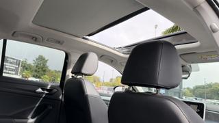 Volkswagen T-Roc  - photo 4