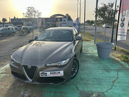 Alfa Romeo Giulia - 2.2 JTD 150CH SUPER AT8 - 14 300 €