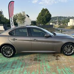 Alfa Romeo Giulia 2.2 JTD 150CH SUPER AT8 La Gacilly