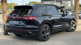Volkswagen Touareg  - photo 2